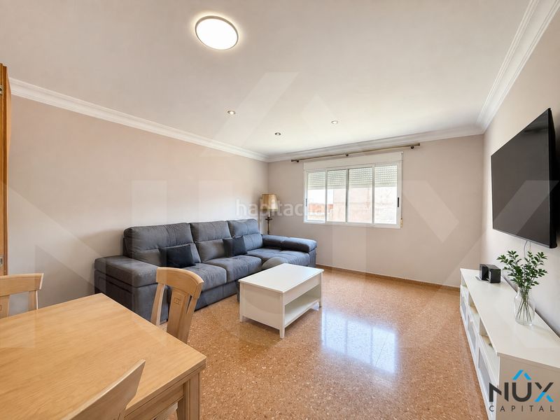 Foto 0a368e38-8e68-46aa-a84e-176506ea9d95. Etagenwohnung mit parking in Benaguasil