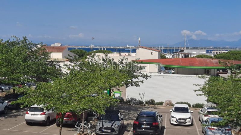 Foto 3d905089-42b2-49e2-ad18-a328f5e808c8. Apartament amb calefacció aparcament a Puig Rom-Canyelles-Almadrava Roses