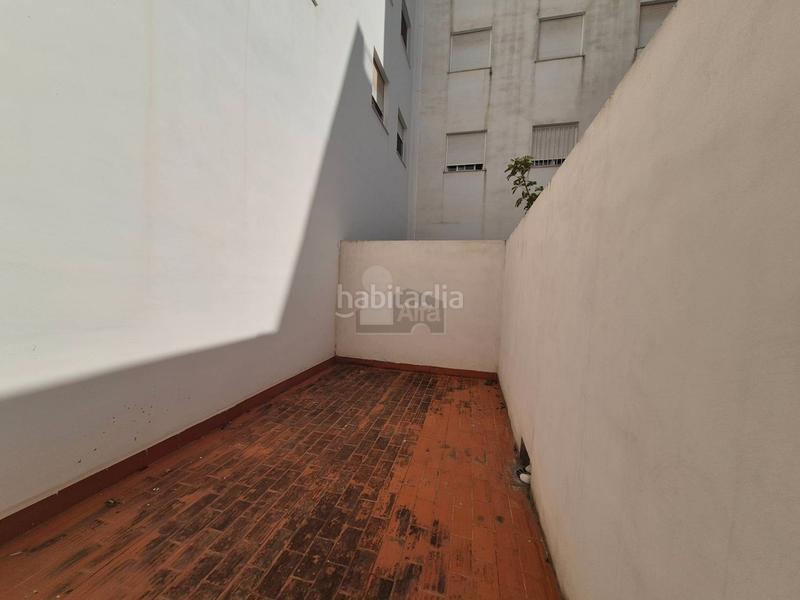 Foto 3ec05400-4ca3-4215-96d1-5bf36ab840fc. Lloguer local comercial a carrer luis vives 4 a Pobla de Farnals Pobla de Farnals (la)