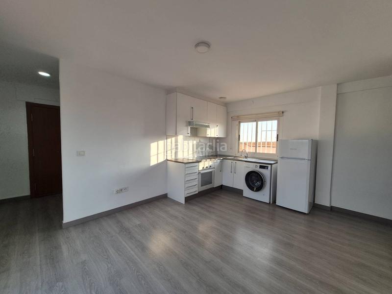 Foto ef3180e3-bdce-46db-858d-babdbe262724. Location attique dans avinguda dels tamarindes 4 dans Valencia