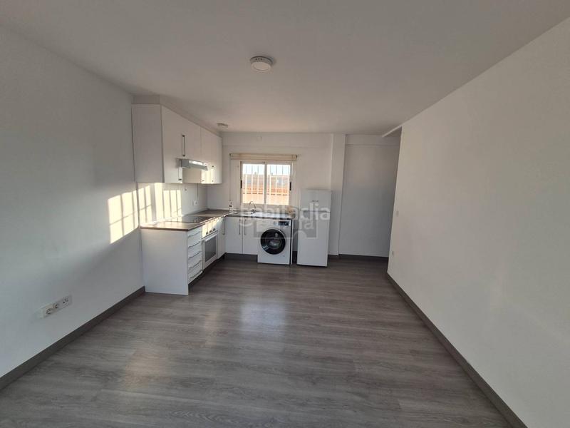 Foto 8e501b80-2e59-4e33-b171-dab17df492ec. Rent penthouse in avinguda dels tamarindes 4 in Nou Campanar Valencia