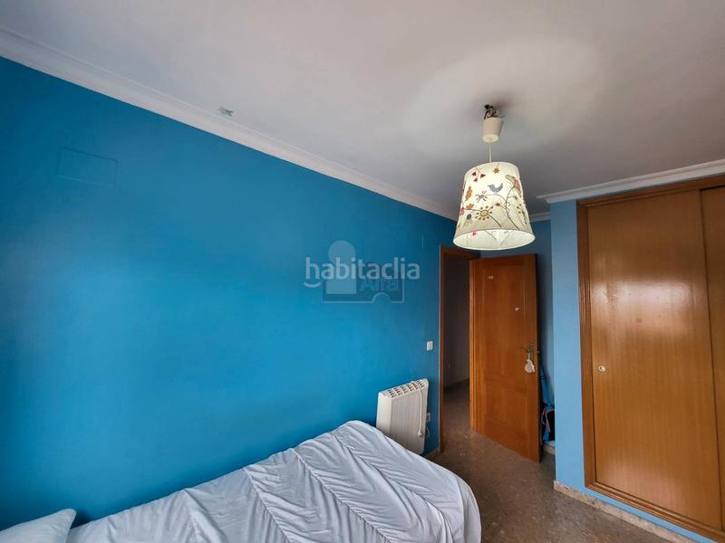 Foto 90b1d33a-ffba-478f-b675-f7d1fcd8fc94. Flat with heating parking in Aldaia