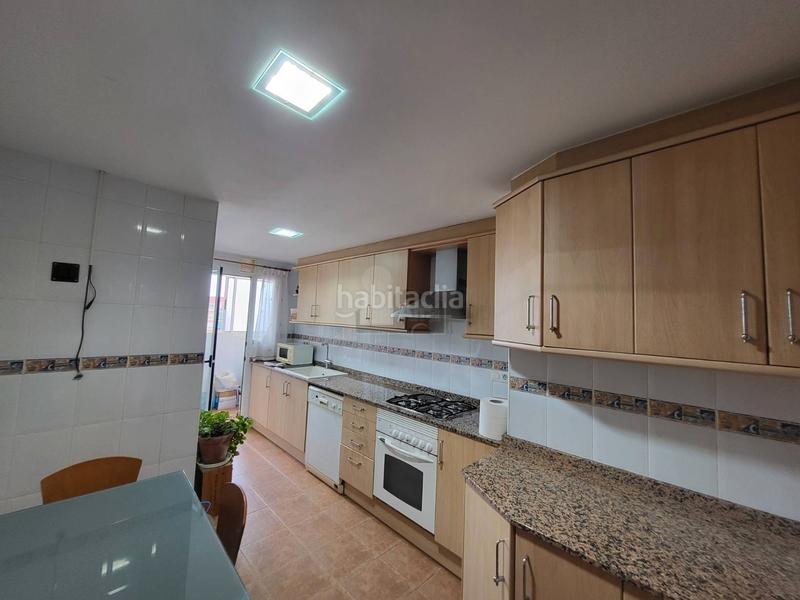 Foto dcbd8398-3a37-4677-9d55-e08598c0a3a8. Flat with heating parking in Aldaia