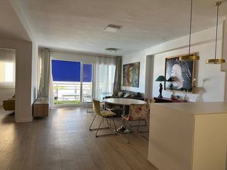 Affitto Appartamento in Avinguda de les gavines 169. Vivienda con vistas al mar y plaza de garaje