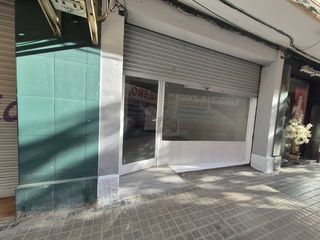 Miete Büro in Carrer d'enric navarro 27. Oficina reformada a pie de calle