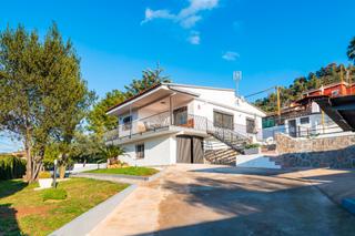 Chalet  Camí l'abeller. Chalet independiente "urbano" l´abeller