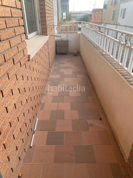 Foto d8274582-c60d-428a-8e71-69ae21b907a8. Casa amb xemeneia a Ciutat del Transport - La Salera Castellón de la Plana