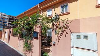 Maison jumelée à Alcora (l´). Preciosa casa adosada en l´alcora con más de 137 m2 útiles y 3 t