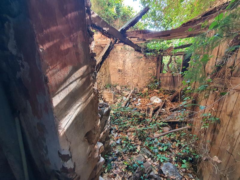 Foto 68602b7a-b1f2-4a30-8d4e-a2c5a1d0c25a. Casa adossada a calle rajolar de baix 79 a Borriol