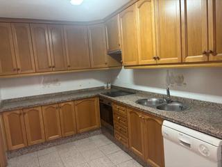 Maison à Plaza Donoso Cortés - Avenida Magdalena. Venta casa adosada con muchas posibilidades
