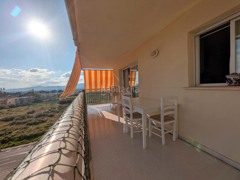 Foto d9b0a3ae-febd-456f-89c9-559926ea5669. Piccolo appartamento con parcheggio piscina in La Curva Benicasim / Benicàssim