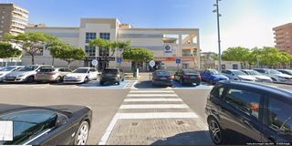 Aparcament cotxe a Vía polígono rafalafena 27. Amplia plaza de garaje zona rafalafena