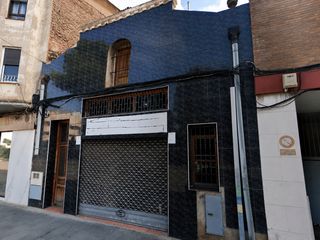 Local Comercial a Carrer de la repùblica argentina 27. Oportunidad única: local para reformar local con 8 metros de fac