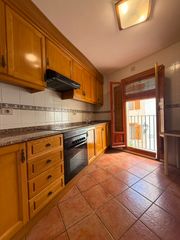 Casa adossada a Cortes de Arenoso