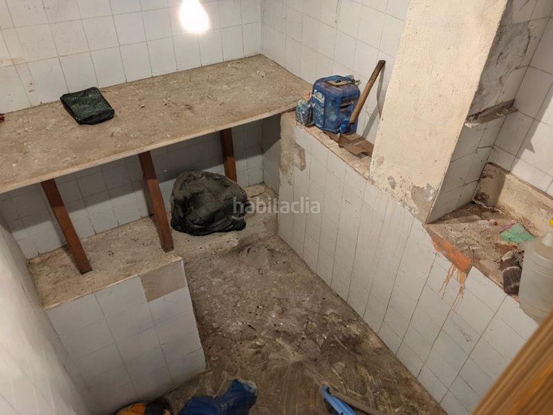 Foto b85235be-8d5e-4f4b-977d-8cc42323d042. Casa adossada a Benlloc