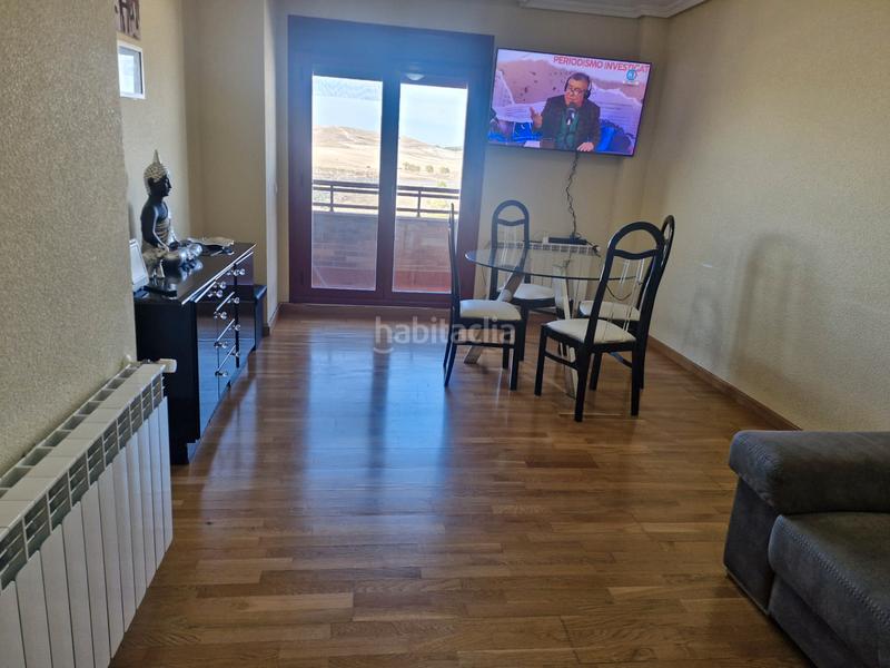 Foto 5c7fd6cd-6a75-4e8e-80d4-ad488ec502e1. Appartamento in calle ignacio zuloaga 2 in El Quiñón Seseña