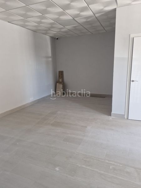 Foto bc5a8acb-63ba-4b1e-9694-5c3e96bac0a0. Location local commercial dans calle el greco 6 dans Seseña
