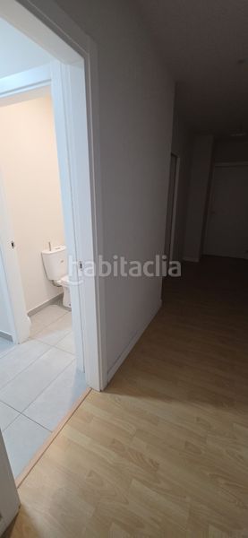 Foto b6c2a5c8-e81b-4a3b-89a0-02bd5d43c1dd. Pis amb calefacció aparcament piscina a El Quiñón Seseña