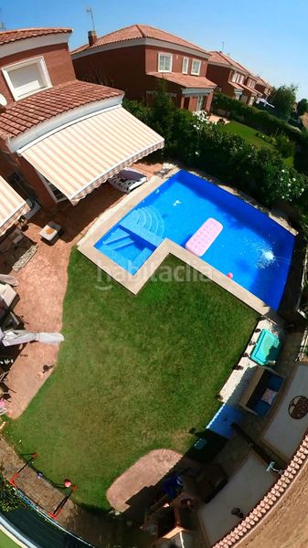 Foto 0f525079-6f51-474b-b3ce-dfaa6722ca6c. Chalet con riscaldamento piscina in Barcience