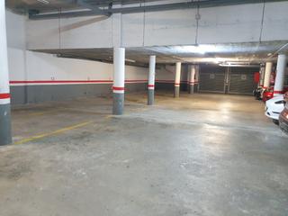 Car parking in Carrer d'Orient