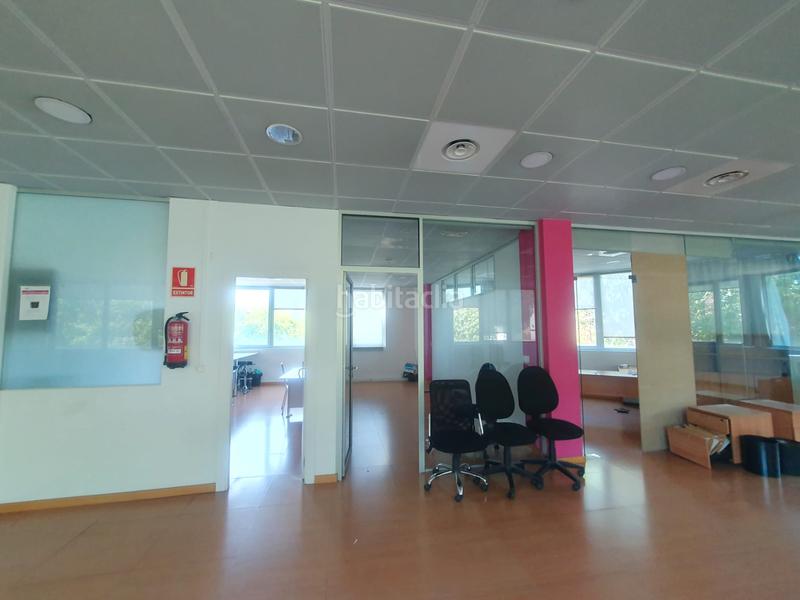 Foto 9e97dbd5-8dc1-4545-817a-1ca87be50fff. Location bureau dans Volpelleres Sant Cugat del Vallès