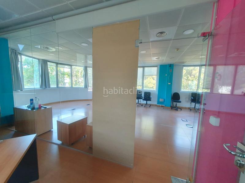 Foto b9a19ca6-d31c-4a10-8db7-42627b552a30. Location bureau dans Volpelleres Sant Cugat del Vallès