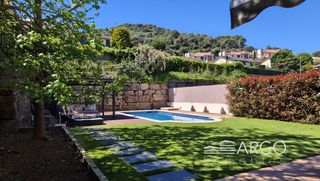 Xalet  Calle comtes de darnius. Impecable casa en vallromanes-zona golf
