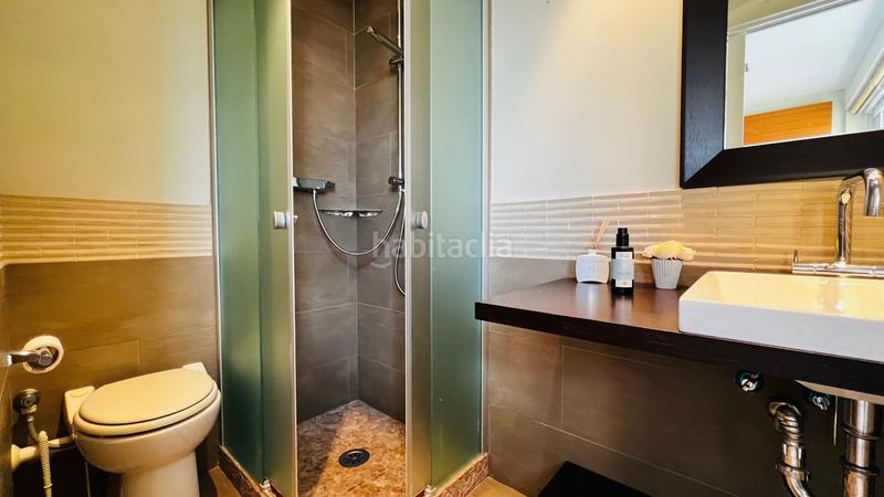 Foto 886ffdaa-4037-4b87-bcc9-68fc7d20a686. Apartamento  en primera línea de mar en la Playa Levante en Benidorm