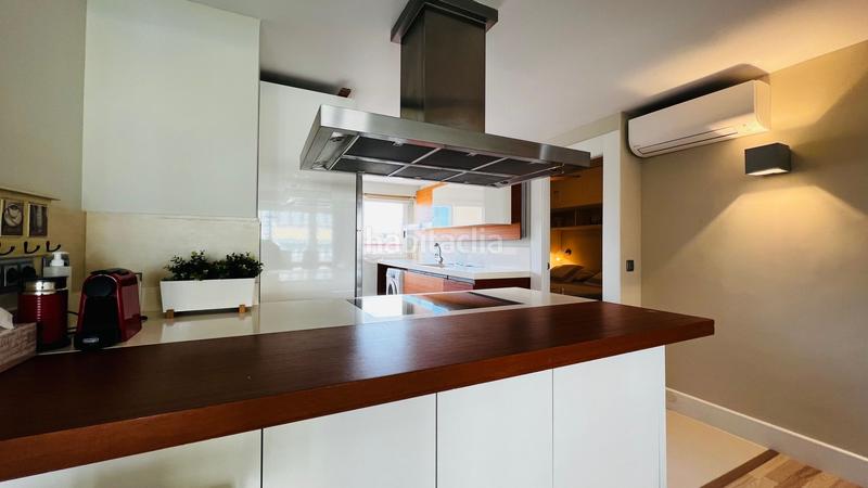 Foto b329f92f-a310-4a9e-807f-e329d652833f. Apartamento  en primera línea de mar en la Playa Levante en Benidorm