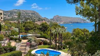 Appartement à Villa Gadea. Espectacular apartamento en primera linea de mar en urbanización