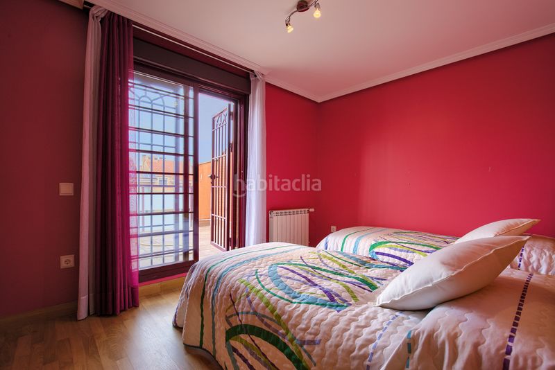 Foto 78469e1c-85aa-494b-9d6e-165d6508a6aa. Alquiler chalet en El Bercial Getafe