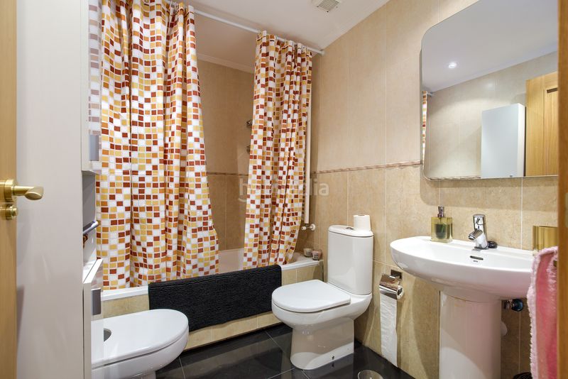 Foto dadee279-6d0b-4514-b054-c9dc9e1383d4. Alquiler chalet en El Bercial Getafe