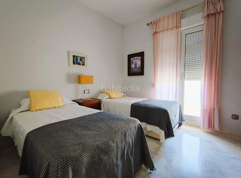 Foto 431a51f3-2bc3-4058-98be-da0f6ccc3e63. Rent apartment in principe alfonso hohenloh in La Carolina - Guadalpín Marbella