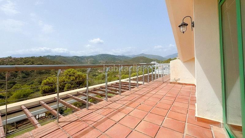 Foto e2427a5a-3b76-4a0b-adfd-8279d0aabb4e. Penthouse in sup-s2 altos resinera 1 in La Concha - Resina Golf Estepona