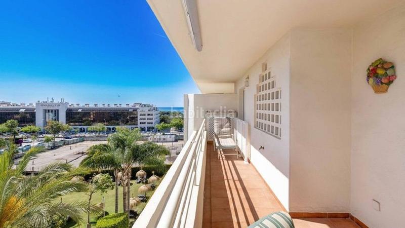 Foto 5e1bad80-a893-43b7-a77e-c4212d7994ec. Attico con parcheggio piscina in La Carolina - Guadalpín Marbella