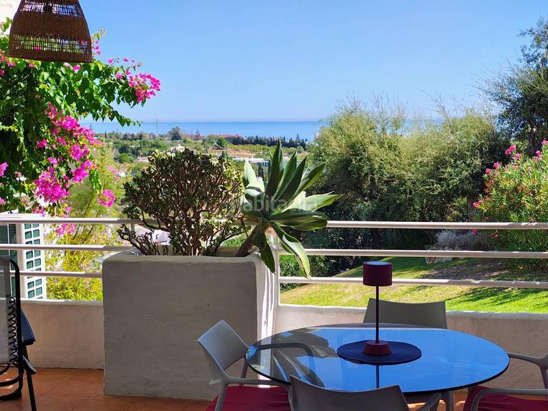 Foto 93a2fb95-9b7c-42c6-bf37-71fec0cbd944. Appartement in calle bendalid 10 in La Concha - Resina Golf Estepona