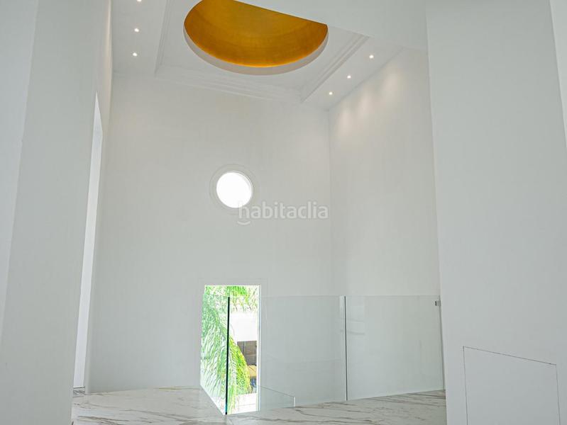 Foto 66278046-6d38-44da-ae19-69c95c86b791. Chalet mit parking pool in Los Monteros Marbella