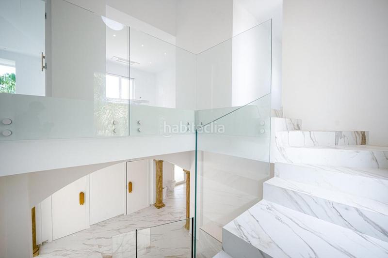 Foto 6b9a3bc2-e72e-43bf-a1ab-ee5c73949e46. Chalet with parking pool in Los Monteros Marbella