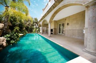 Chalet  Gamo (urb los monteros)