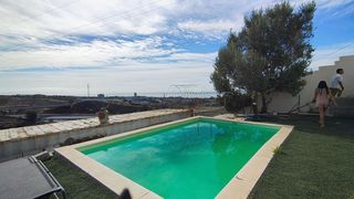 Masía en Alto de los Monteros