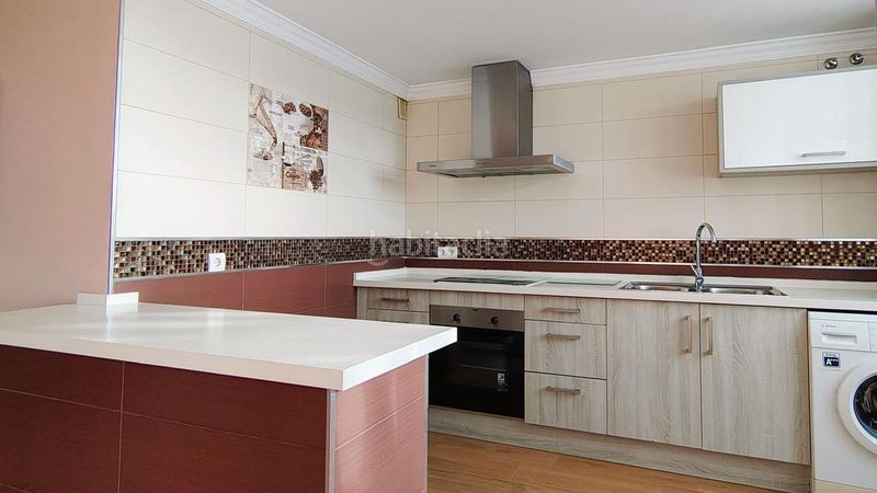 Foto a09b4fe9-f47f-465c-a2e8-6c2429a1f071. Appartement dans constitucion (sp) 19 dans San Pedro de Alcántara Pueblo Marbella