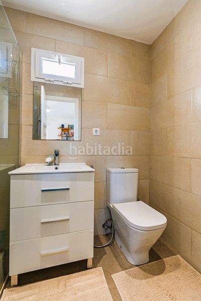 Foto 921459bd-5c4f-47fc-92a2-20f66e8ce248. Casa adossada amb aparcament piscina a Los Llanos Estepona