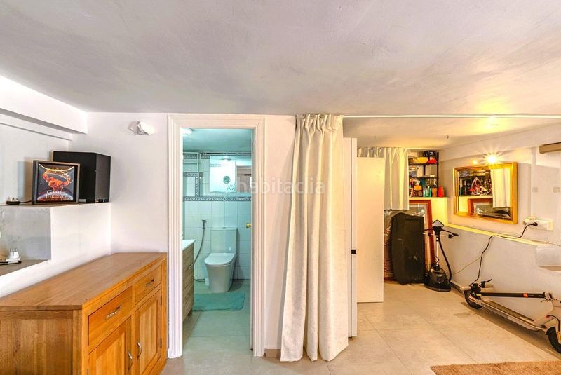 Foto fe6e2661-2e68-44d5-a2a3-51bef354447c. Casa adossada amb aparcament piscina a Los Llanos Estepona