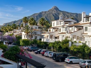 Casa adossada a ALCAUCIN-NARANJOS MARBELL 7