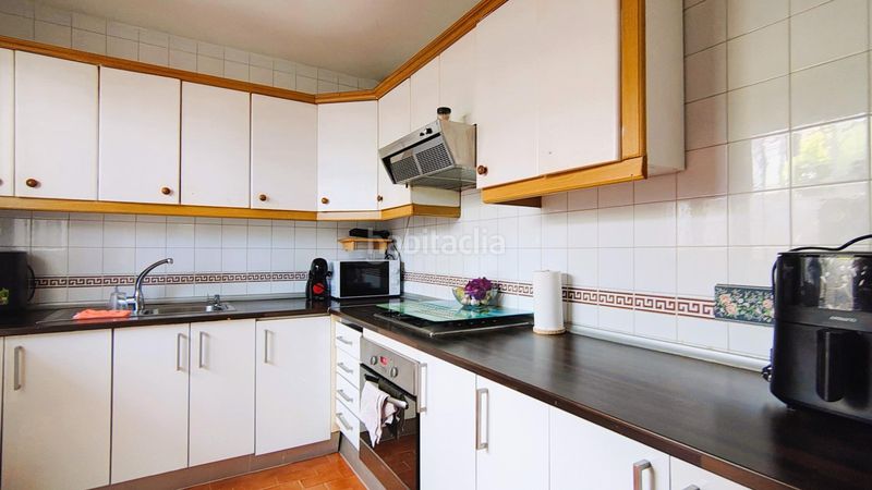 Foto 8b1a5df6-772d-4473-996b-a77b66355475. Casa pareada en garcia lorca en Nueva Atalaya Estepona