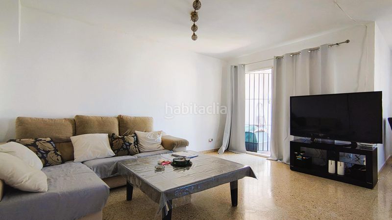 Foto cdcd8769-4412-4b05-8884-adad783ef012. Casa pareada en garcia lorca en Nueva Atalaya Estepona