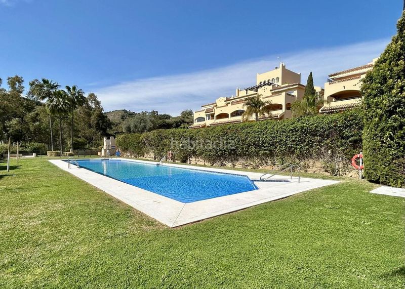 Foto 52ed671e-912b-45d3-a749-3e369a670090. Planta baja en calle la hiedra en Elviria Marbella