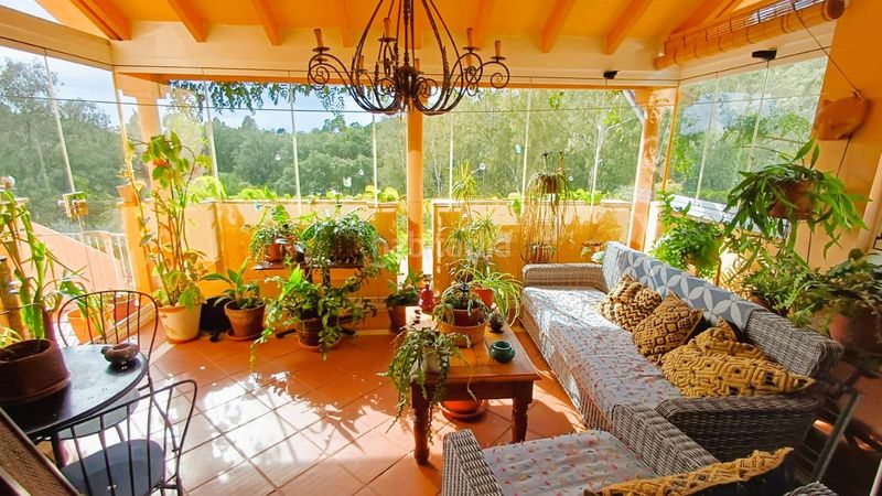 Foto 6fc54a62-66d1-43a5-9a9d-78bd596429ee. Planta baja en calle la hiedra en Elviria Marbella