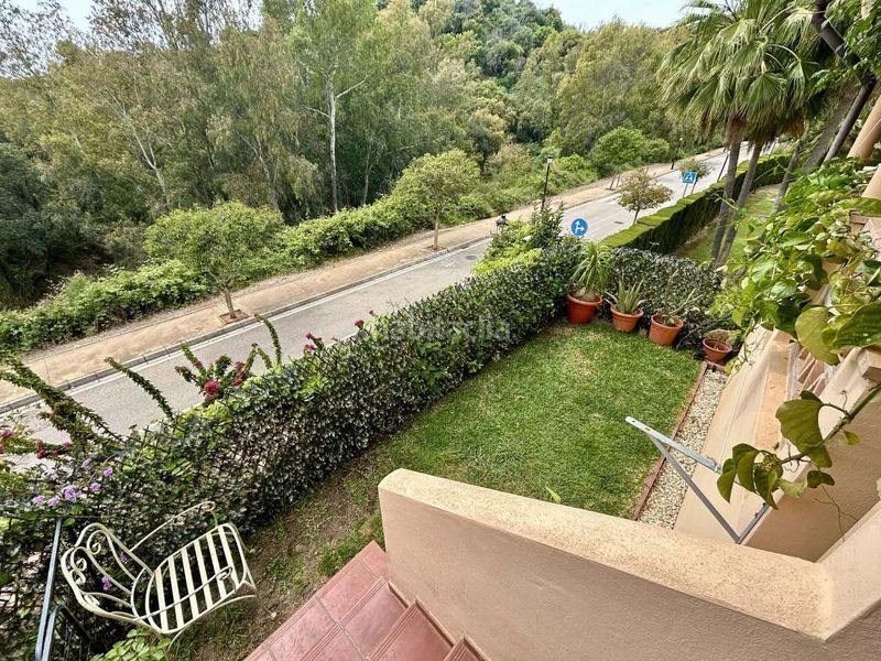 Foto b6dc8bff-fcf5-42ed-9fe3-6790f8f33229. Planta baja en calle la hiedra en Elviria Marbella