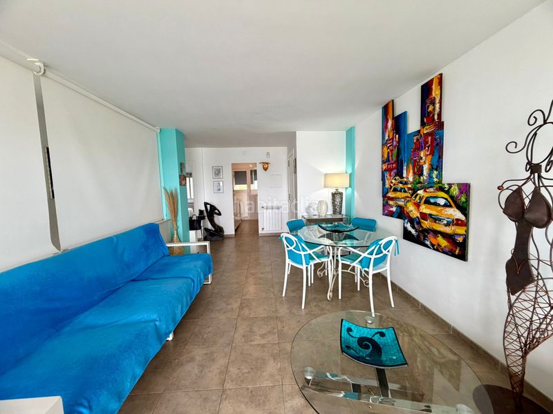 Foto 3d5853ba-0f8c-4512-a39b-85f42435e471. Pis amb calefacció aparcament piscina a Passeig Marítim Miami Platja